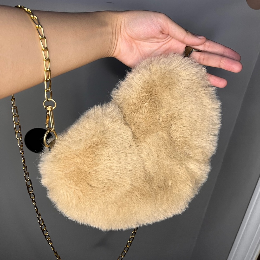 Fluffy Heart Bag